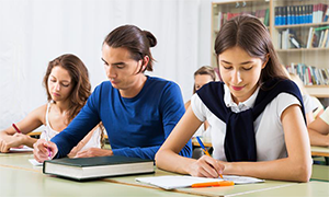 Memahami Penggunaan Kata Penghubung Bahasa Inggris Melalui Soal