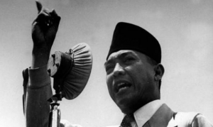 Tutorial Bahasa Inggris : Biografi Singkat Mantan Presiden SUKARNO dalam Bahasa Inggris
